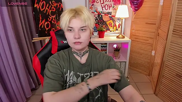 mekurisu online show from February 28, 2025, 4:32 am