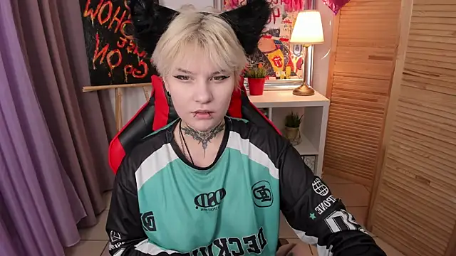 mekurisu online show from March 18, 2025, 1:21 am