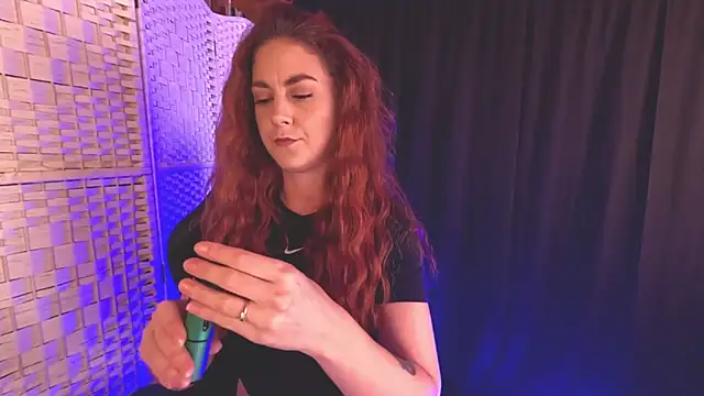 KayleyxEmily online show from March 6, 2025, 2:18 pm