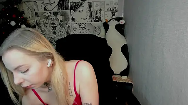 Martha Cameron online show from December 17, 2024, 8:10 pm