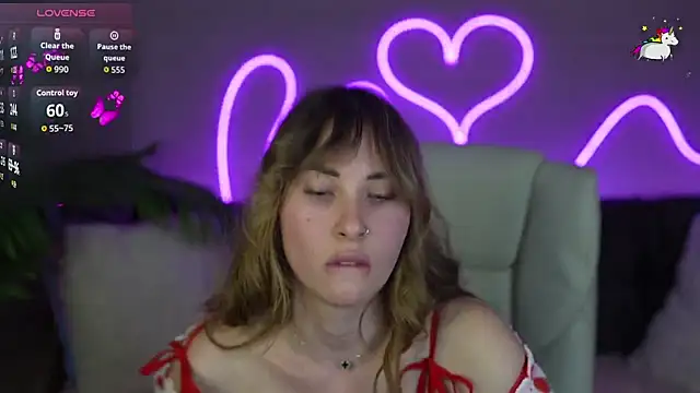 JennyyLuv online show from September 26, 2025, 12:53 pm