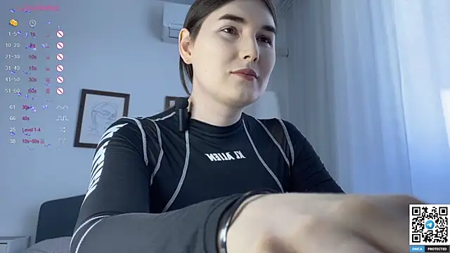 Maria Bowie online show from March 9, 2025, 11:03 am