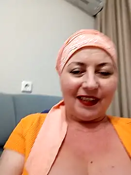 Lana Luna1 online show from October 6, 2025, 7:22 pm