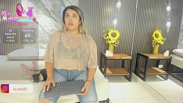 julietha taylor online show from April 20, 2026, 2:58 am