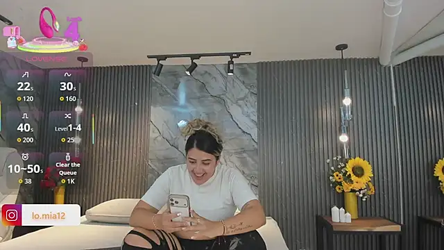 Snapshot of julietha_taylor chatting on May 25, 2026, 3:01 am julietha taylor online show from May 25, 2026, 3:01 am
