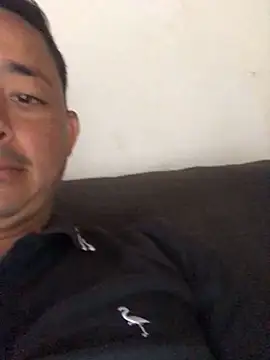 isacalejandroo online show from January 14, 2025, 4:50 pm