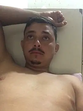 isacalejandroo online show from February 22, 2026, 11:14 pm