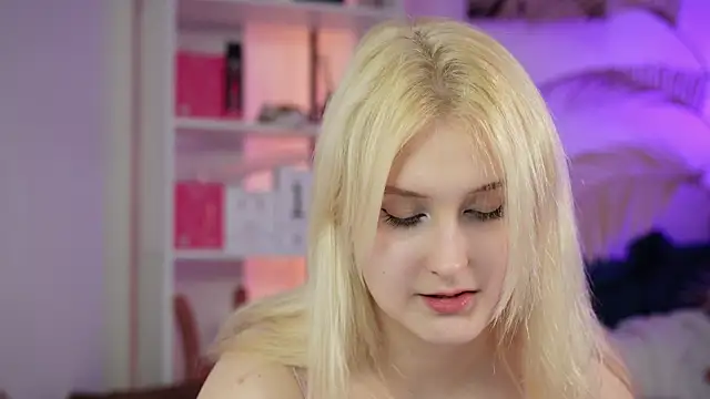 tiffannyjons online show from July 28, 2026, 5:34 pm