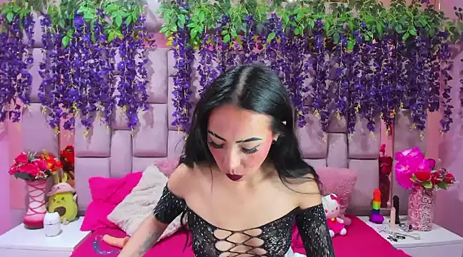 nathalia pink online show from December 9, 2024, 8:23 pm