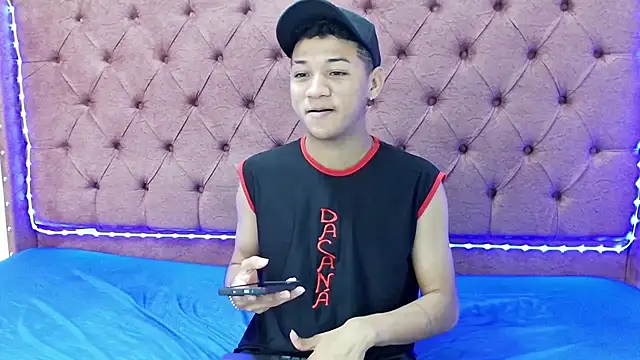 boys yourparty online show from January 7, 2025, 1:14 pm