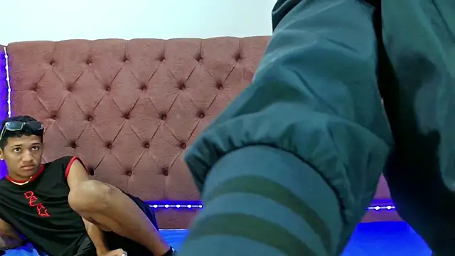 boys yourparty online show from January 29, 2025, 1:28 pm