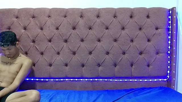 boys yourparty online show from January 30, 2025, 7:48 pm