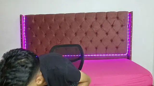 boys yourparty online show from March 20, 2025, 1:48 pm