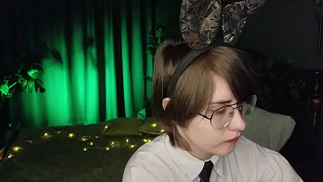 Funny bunnyy online show from January 10, 2025, 1:41 pm