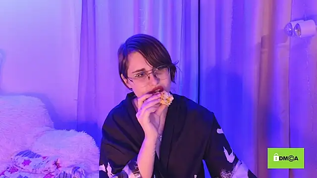 Funny bunnyy online show from February 8, 2025, 8:32 pm