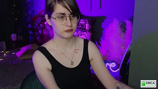 Funny bunnyy online show from February 11, 2025, 2:57 am