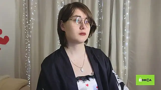 Funny bunnyy online show from February 12, 2025, 9:33 pm