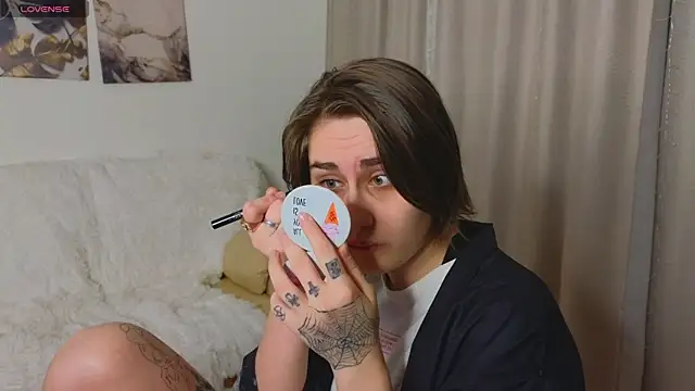 Funny bunnyy online show from March 6, 2025, 2:30 am