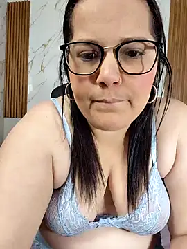Snapshot of kiara_scottt chatting on March 16, 2026, 8:40 am kiara scottt online show from March 16, 2026, 8:40 am