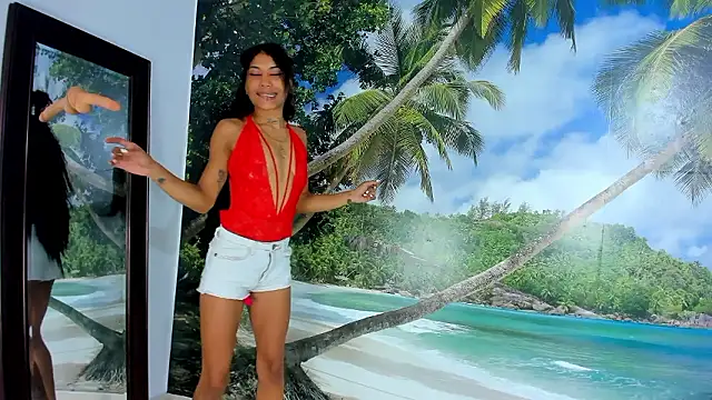 Mieldeluna online show from December 8, 2024, 5:18 am