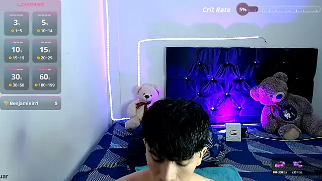 benji hoter online show from October 27, 2025, 8:24 pm