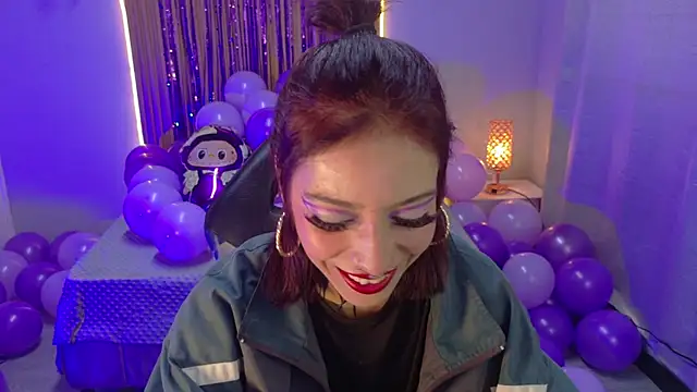 Scarllett BDSM online show from November 5, 2025, 5:51 am