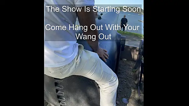 bear russian hunk online show from April 27, 2026, 3:43 pm