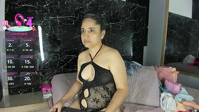 Yaya    11 online show from December 14, 2025, 4:29 am