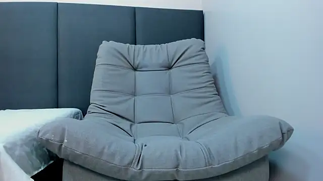 SophieHarris  online show from January 18, 2025, 5:31 am