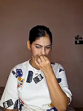 Garima G online show from October 4, 2025, 4:49 pm