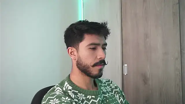 dam0n fr0st online show from December 15, 2024, 8:58 pm