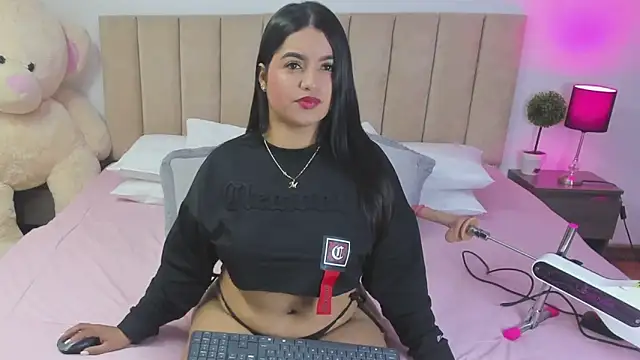 HannaRousse  online show from February 22, 2026, 12:47 pm