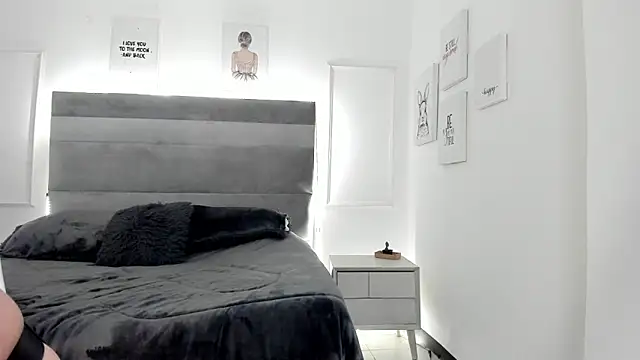 Eliz jane online show from March 11, 2025, 1:01 pm