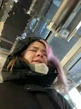 SuzieMurray online show from December 27, 2024, 9:17 am