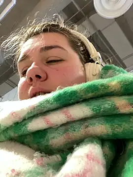 SuzieMurray online show from February 21, 2025, 8:07 am