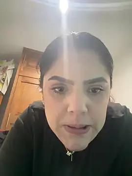 kimberlyhills1 online show from December 8, 2024, 5:50 am