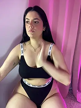 kimberlyhills1 online show from February 26, 2026, 4:17 pm