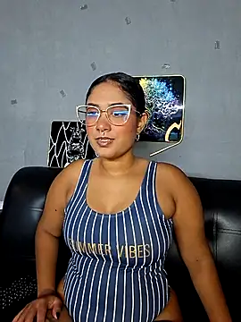Snapshot of Laurentdupont04 chatting on July 6, 2026, 12:35 pm Laurentdupont04 online show from July 6, 2026, 12:35 pm