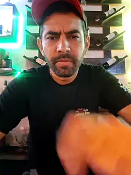 Snapshot of Alsaud1106 chatting on February 27, 2025, 2:10 am Alsaud1106 online show from February 27, 2025, 2:10 am