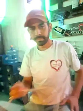 Snapshot of Alsaud1106 chatting on March 5, 2025, 12:49 am Alsaud1106 online show from March 5, 2025, 12:49 am