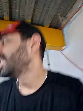 Snapshot of Alsaud1106 chatting on March 19, 2025, 7:17 pm Alsaud1106 online show from March 19, 2025, 7:17 pm