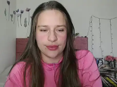 Snapshot of Serenity chatting on December 17, 2024, 10:11 pm Serenity online show from December 17, 2024, 10:11 pm