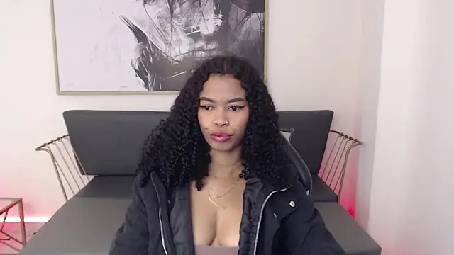 Shenna brunette  online show from December 26, 2024, 1:10 pm