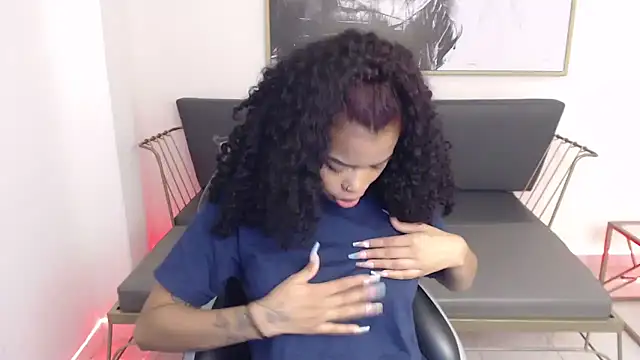 Shenna brunette  online show from January 2, 2025, 1:08 pm