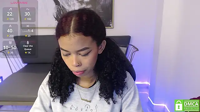 Shenna brunette  online show from January 10, 2025, 1:09 pm