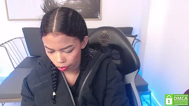 Shenna brunette  online show from January 29, 2025, 1:07 pm