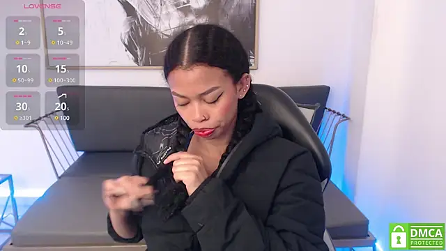 Shenna brunette  online show from January 30, 2025, 1:10 pm