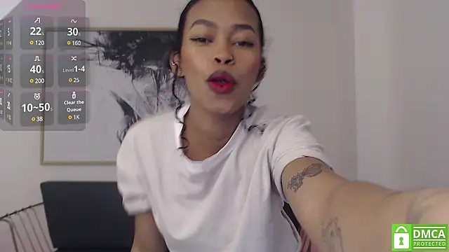 Shenna brunette  online show from February 3, 2025, 1:08 pm