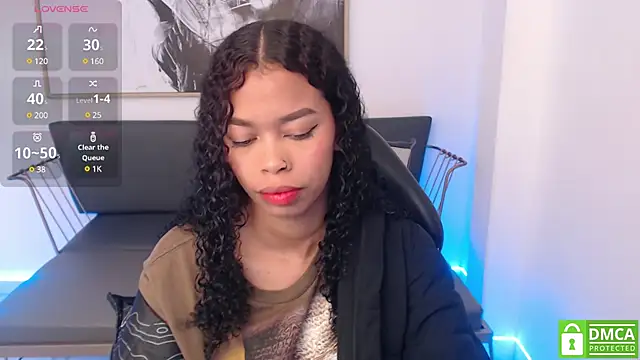 Shenna brunette  online show from February 10, 2025, 1:11 pm