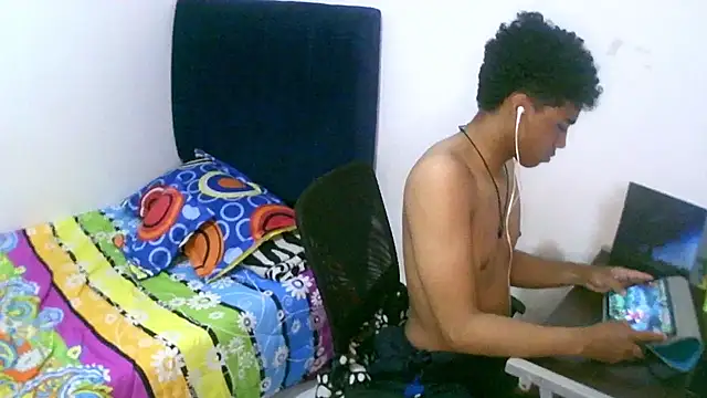 Snapshot of sexy_diamante_ chatting on September 14, 2025, 8:19 pm sexy diamante online show from September 14, 2025, 8:19 pm